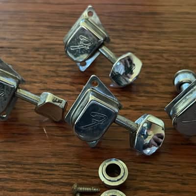 1970s set Fender guitar tuners Stratocaster Telecaster tuning pegs w/ screws and ferrules image 3