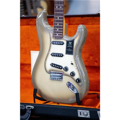 FENDER Vintera II 70s Stratocaster Antigua image 6