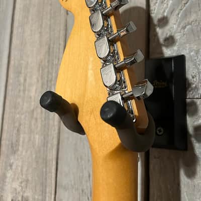 2026 Fender Vintera III Late '60s Stratocaster, Olympic White, Help Support Brick & Mortar Music Shops  In Stock image 15