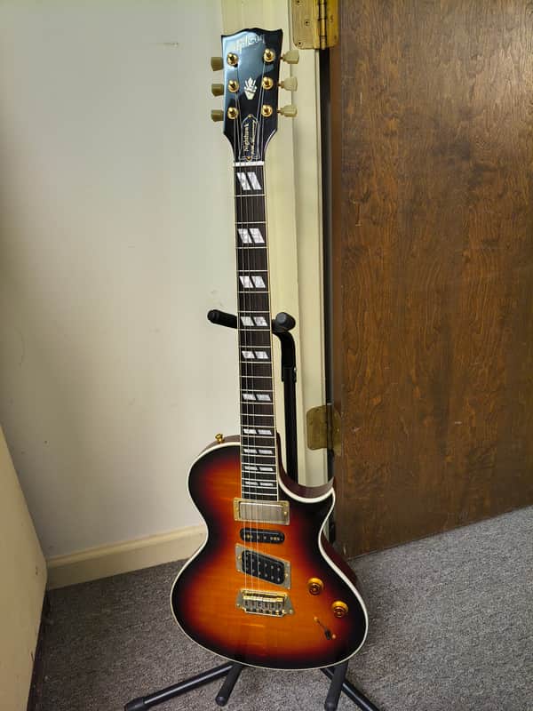 Gibson Nighthawk -20th Anniversary, 2013 - Sunburst image 1
