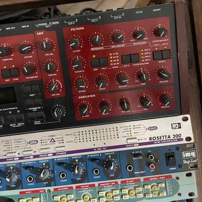 Access Virus B Desktop Digital Synthesizer 1999 - 2002 - Black / Red image 4
