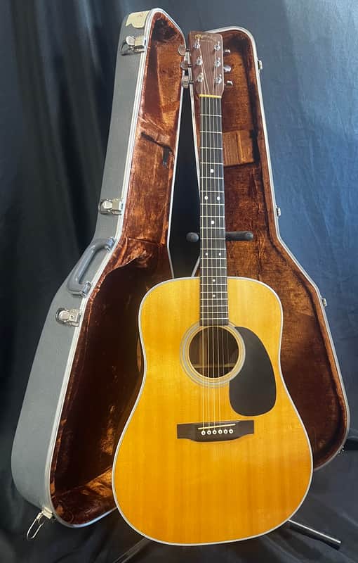 Martin D-28 1981 Natural With original Hardshell case image 1