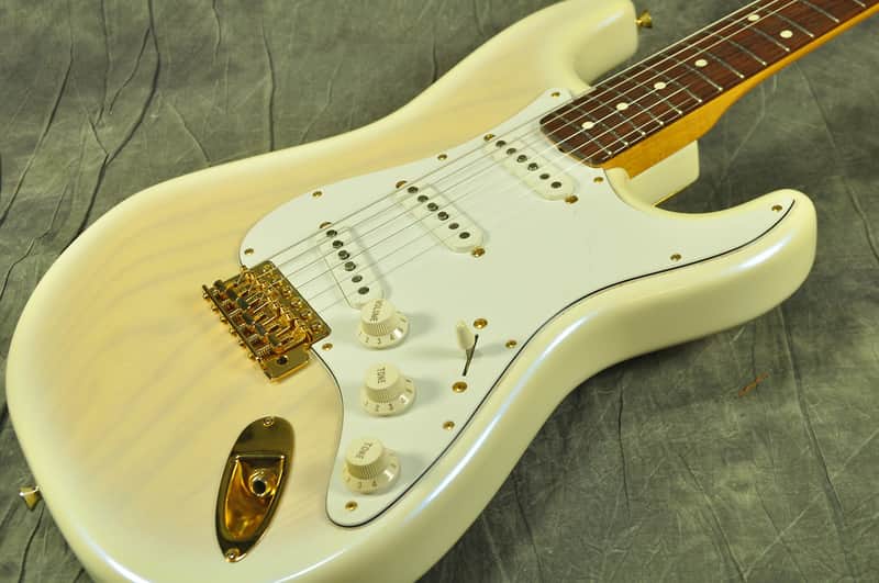Fender Japan ST80-SPL Limited Edition  White Purple Passion image 1