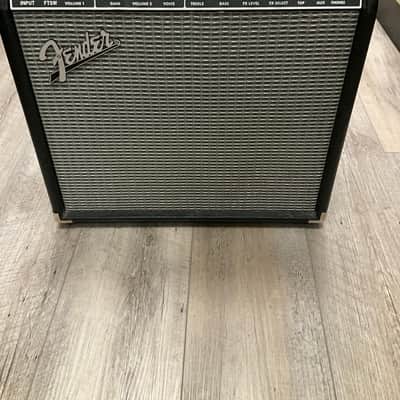 Fender Champion 40 2-Channel 40-Watt 1x12" Guitar Practice Amp 2013 - 2024 - Black image 3