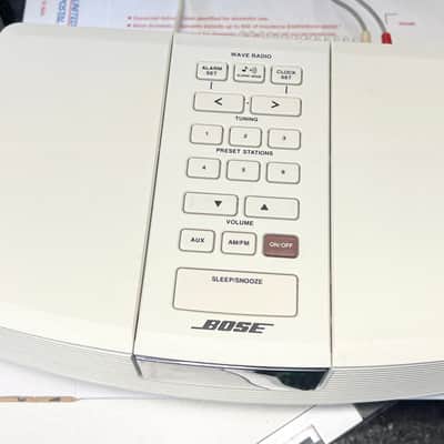 Bose Wave Radio AWR1-1W AM/FM Radio, AUX, Clock Radio White w/ Remote Tested (SEE VIDEO) image 4