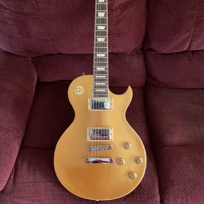 Austin Les Paul copy Gold top with hard shell case image 2