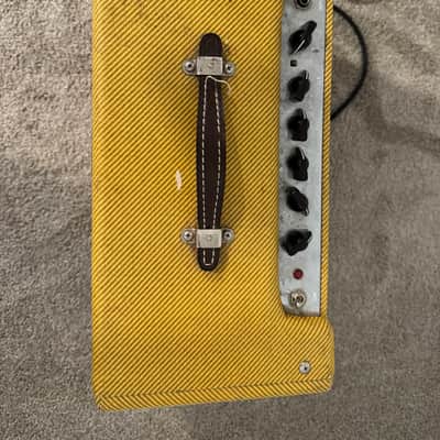 Fender Blues Junior Limited Edition Tweed 15W Tube Guitar Amp w/ Jensen Speaker image 4