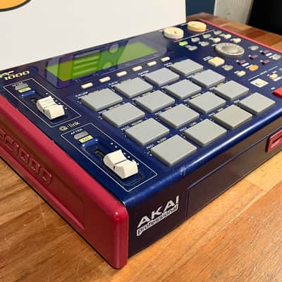 Akai MPC1000 - Blue JJOS 3.16 / 128MB RAM image 3
