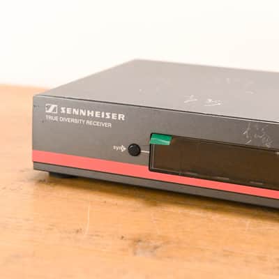 Sennheiser EM 100 G3 Receiver w/ SK 100 G2 Bodypack - B Range (NO PSU) CG010XT image 3