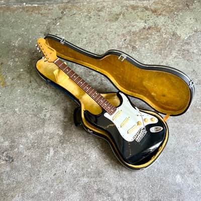 Yamaha ST-360R c 1970's - Black strat style electric guitar