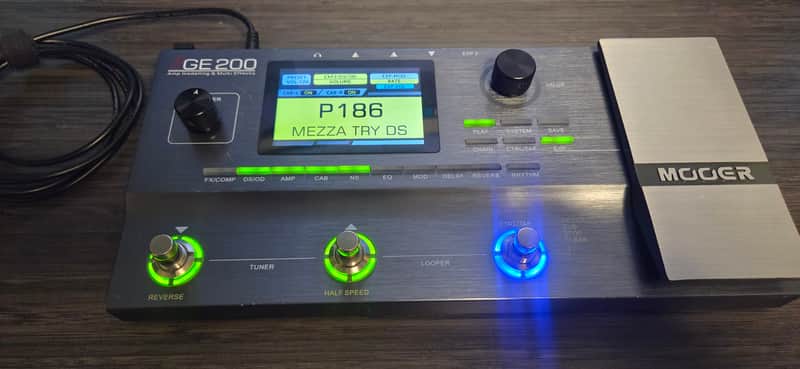 Mooer GE-200 Guitar Multi-Effects Unit | Reverb Canada