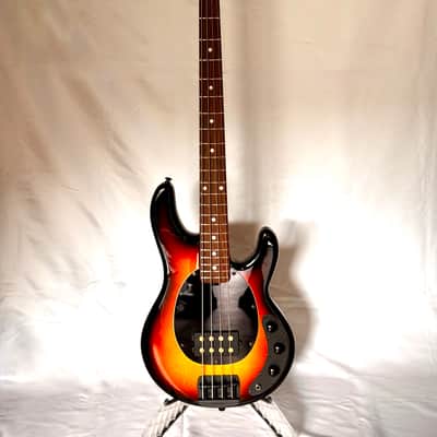 Ernie Ball Music Man Ernie Ball Music Man Short Scale StingRay 2025 - Showtime image 1