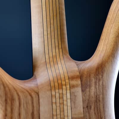 Warwick Masterbuilt Corvette $$ Neck-Through Limited Edition 2023 5-String Natural Oil Finish image 15