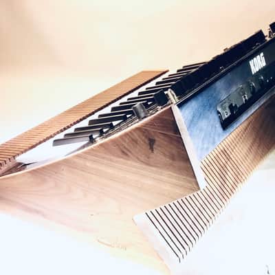 Korg Minilogue / XD/ Bass    Design rack   Echt Nussbaum image 3
