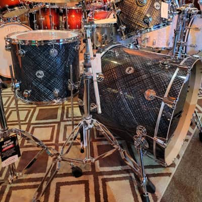 DW Collector's Series 4-PC Shell Pack - Grey Crystal w/ Chrome Hardware image 2