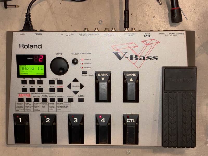 Excellent Roland V-Bass +GK2B pickup +original cables and manual image 1