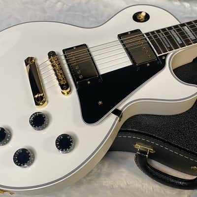 NEW! Gibson Les Paul Custom - Alpine White - Ebony Board - Authorized Dealer - Only 9.5 lbs - G06451 image 5