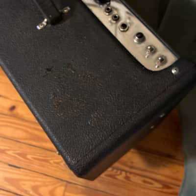 Fender Deluxe 2004-upgraded image 4