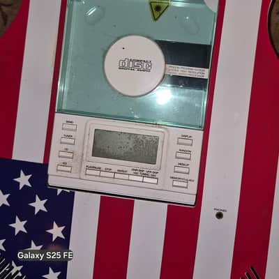Crosley Cd player and FM tuner70s 70s - Red white and blue image 2