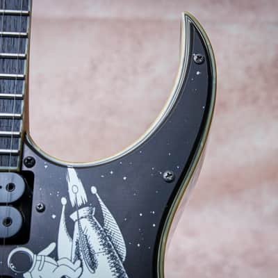 IBANEZ MIJ Universe Prestige Series UV777P-BK Steve Vai Signature Universe " Black + Rosewood" (2007) image 8