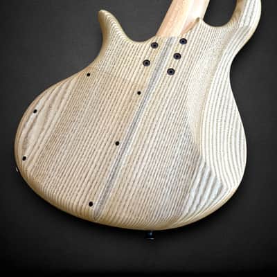 Elrick EVO Gold 5 String Figured Walnut 2025 - Natural image 7