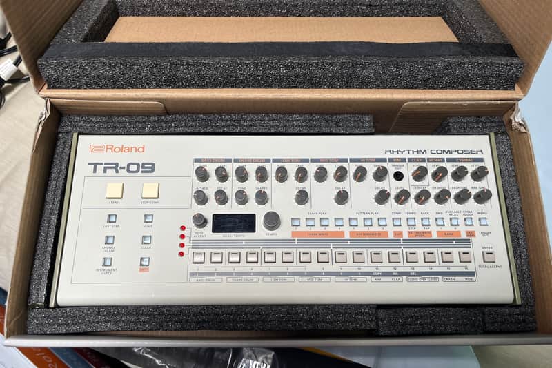 Roland TR-09 Rhythm Composer Boutique Drum Machine image 1