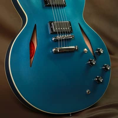 Gibson DG-335 Serial #200/200 Last Ever Produced Pelham Blue Dave Grohl image 2