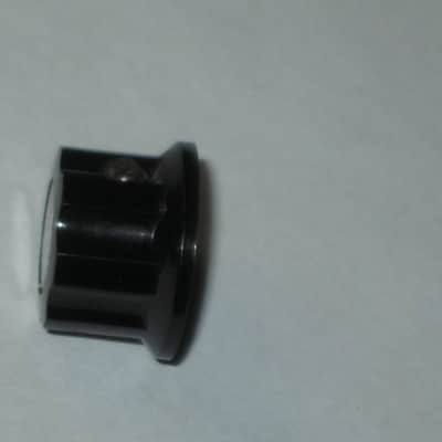 ONE used Toya B-1122 Vintage Boss Pedal Replacement KNOB, JAPAN, 1980s, fits split shaft pot - for OD1,DM2,PH1,CE2&more [NO pot/NO pedal(s)] black hard plastic, top side has silver colored reflector, 1 set screw, center under-side is brass color metal image 22