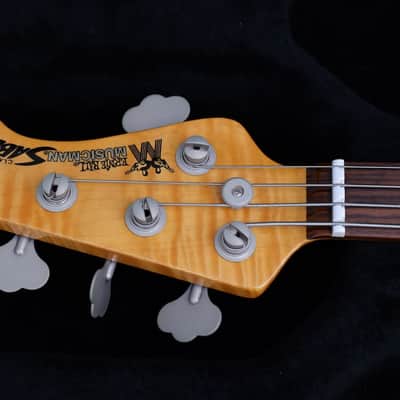 Ernie Ball Music Man Classic Sabre Bass with Rosewood Fretboard - Black image 13