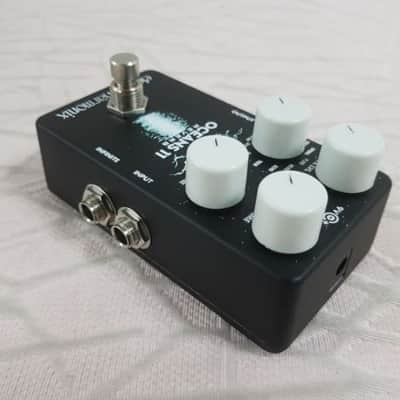 Electro-Harmonix Oceans 11 Reverb Pedal ( US Plug adapter ) image 4