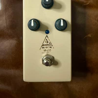 EXTREMELY RARE MINT Lovepedal 8823 "The Ultimate OD" - MIB - Rare Eternity Variant image 7