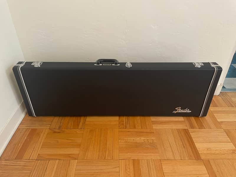 Fender Pro Series Precision Bass/Jazz Bass Case (Black) 2024 - Black image 1