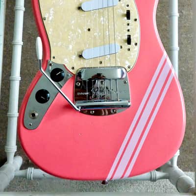 Fender Competition Pink Left-Handed Mustang image 2