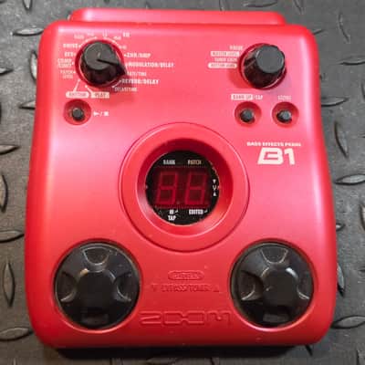 Zoom B1 2006 - 2016 - Red Bass Multi Effects Unit Effect Pedal