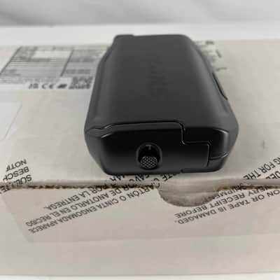 Shure GLXD1+ Dual Band Bodypack Wireless Microphone Transmitter, Z3 Band image 4