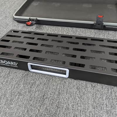 Rockboard 3.2 TRES Pedalboard w/ Touring ABS Case roughly 23 35/64" x 9 19/64" - Open Box You Save! image 2