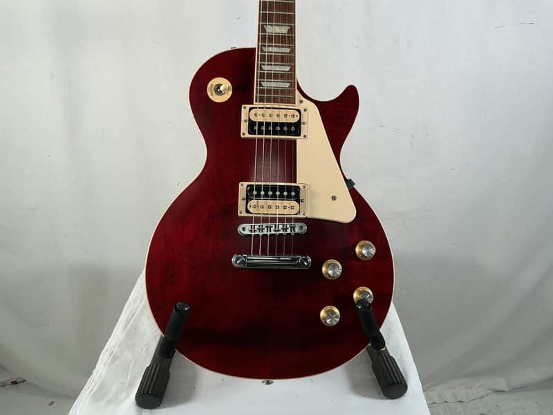 Gibson Les Paul Classic 2022 - Translucent Cherry - w/ Hard Case image 1