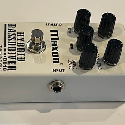 Maxon BD10 Hybrid Bass Driver Guitar Effects Pedal 2022 White image 3
