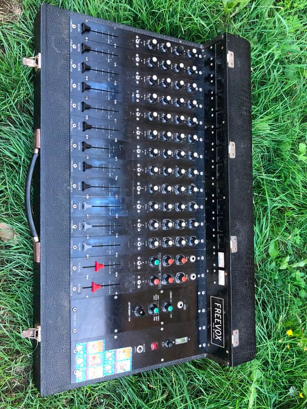 Table de mixage Feeevox 1970 Freevox 12 entrées 1970 image 1
