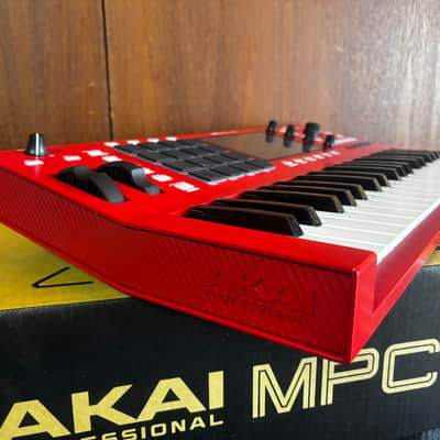 Akai Professional MPC Key 37 Standalone MPC Production Keyboard w/ box image 5