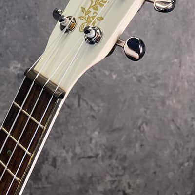 Eleuke RHT-C Solid Body/Electric Concert Size Ukulele - Gloss White image 6