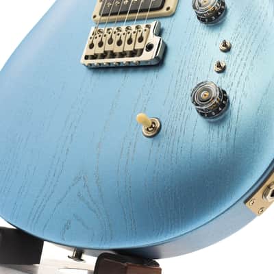 PRS CE24-08 Limited Edition LTD Swamp Ash 2025 - Frost Blue Metallic image 5