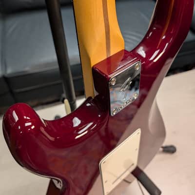 Fender Player II Stratocaster HSS 2024 - Present - Transparent Cherry Burst image 17