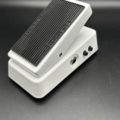 Dunlop CBM105Q Cry Baby Mini Bass Wah Excellent Condition w/ Box! image 2