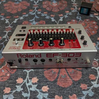 Roland EF-303 image 2