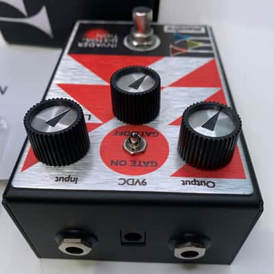 Maestro Invader Distortion 2022 - Present - Red Graphic image 6