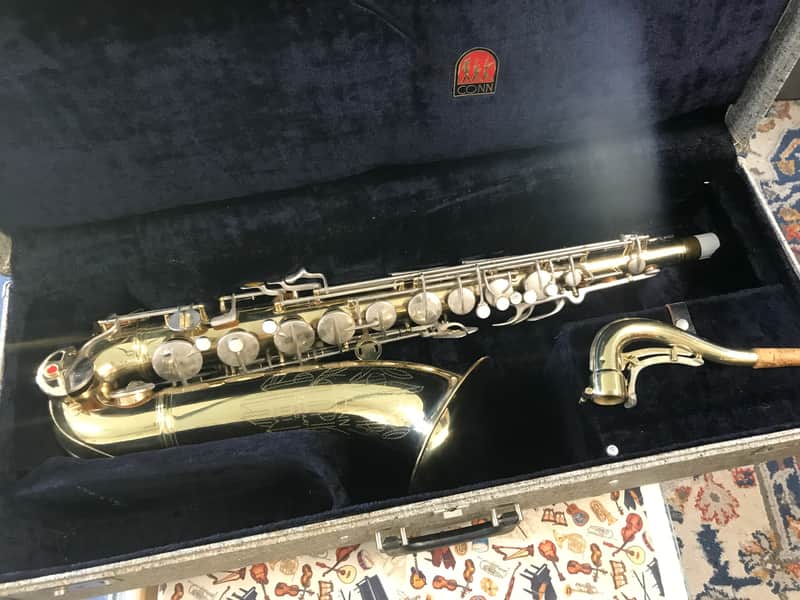 Conn 10M Bb Tenor Saxophone - Original Lacquer image 1