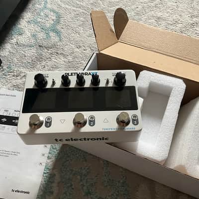 TC Electronic Plethora X3 TonePrint Multi-Effects Pedalboard 2022 - Present - White image 6