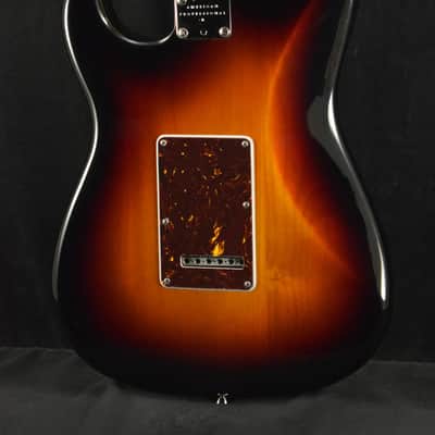 Fender American Professional II Stratocaster 3-Color Sunburst Maple Fingerboard image 6