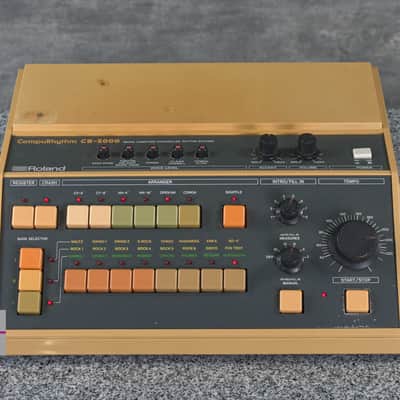 Roland CR-5000 Vintage Analog Rhythm Machine in Good condition